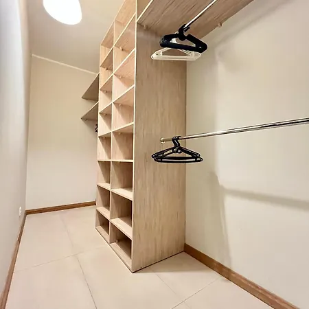 Centrum Krawiecka 3 * 브로츠와프