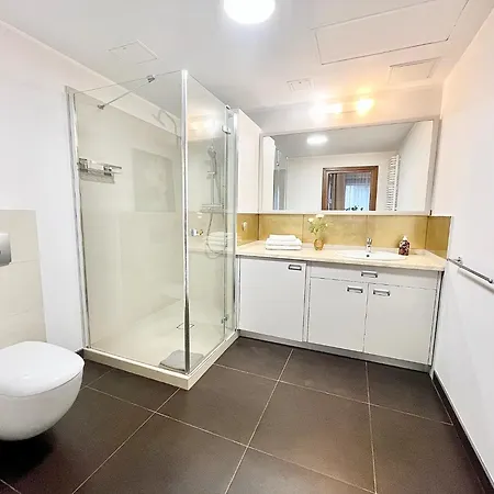 Centrum Krawiecka 3 *